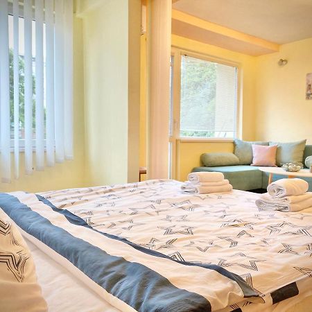Sunny Central Apartment With Tv & Wi-Fi Eski Zağra Dış mekan fotoğraf