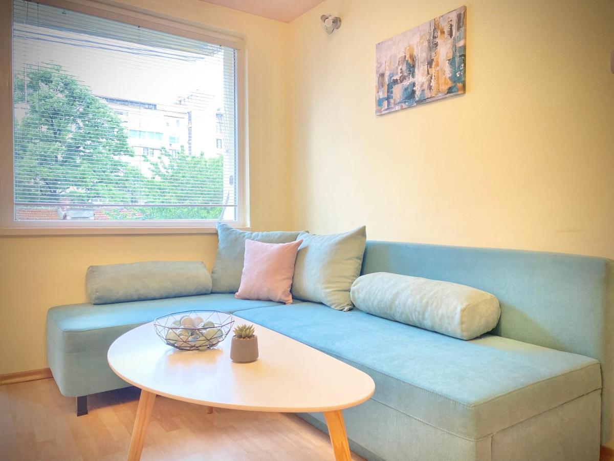 Sunny Central Apartment With Tv & Wi-Fi Eski Zağra Dış mekan fotoğraf
